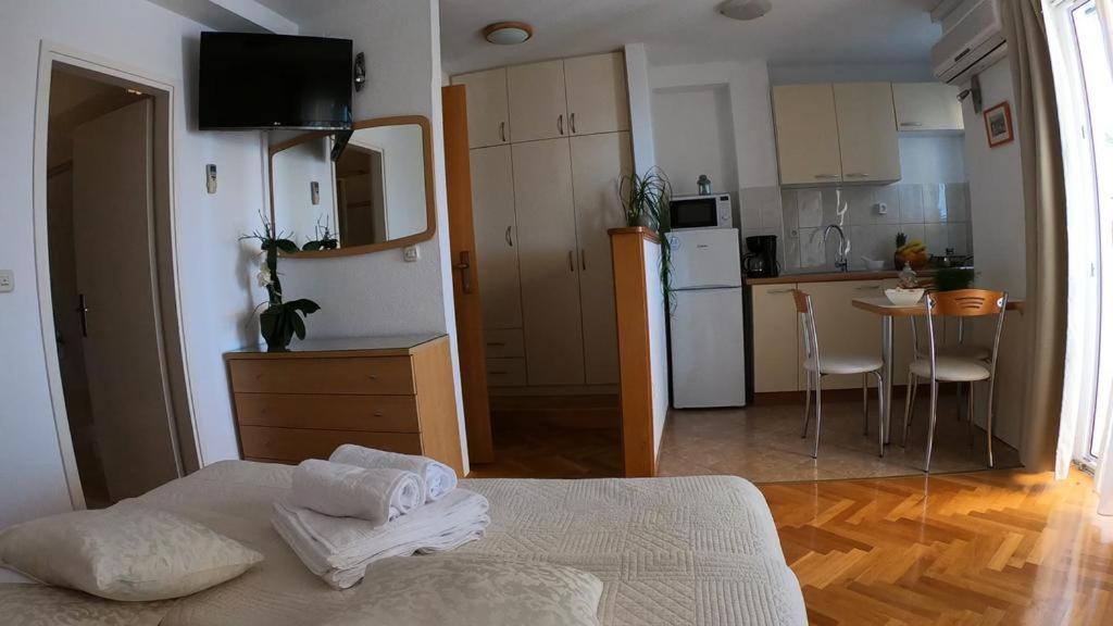 Apartamento Vanja II Tučepi Exterior foto